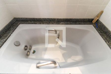 Apartamento à venda com 167m², 3 quartos e 2 vagasBanheiro Da Suíte 1