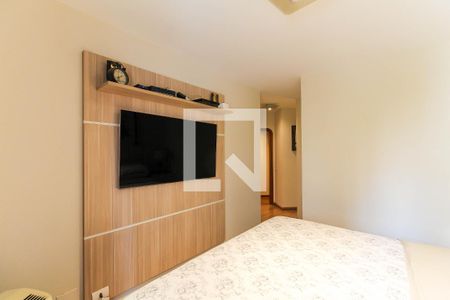 Apartamento à venda com 167m², 3 quartos e 2 vagasSuíte 1