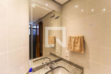 Apartamento à venda com 167m², 3 quartos e 2 vagasBanheiro Da Suíte 2