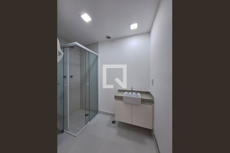 Banheiro de kitnet/studio para alugar com 1 quarto, 29m² em Parada Inglesa, São Paulo
