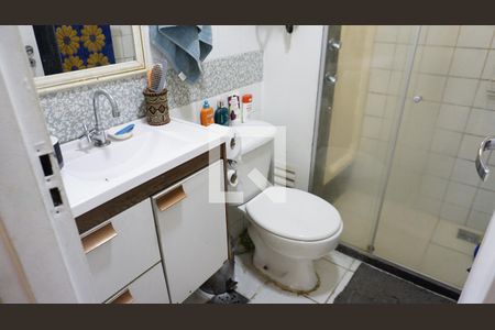 Apartamento à venda com 71m², 2 quartos e 1 vagaBanheiro Social