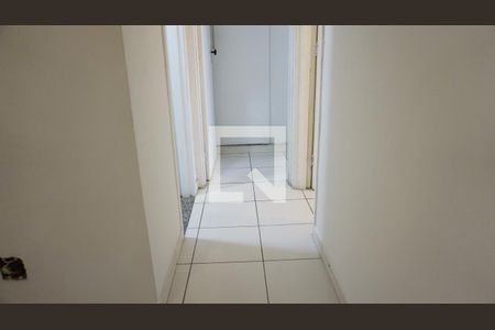 Apartamento à venda com 71m², 2 quartos e 1 vagaHall Quartos