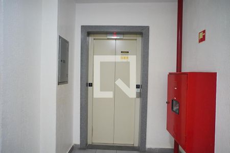 Apartamento à venda com 48m², 2 quartos e 1 vagaElevador 