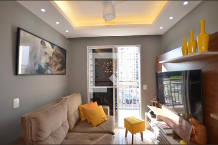 Sala de apartamento para alugar com 2 quartos, 44m² em Parada de Lucas, Rio de Janeiro