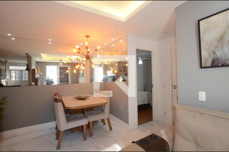 Sala de apartamento para alugar com 2 quartos, 44m² em Parada de Lucas, Rio de Janeiro