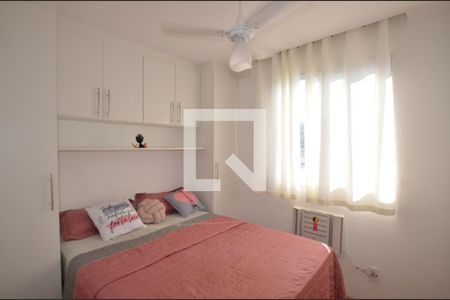 Quarto 1 de apartamento para alugar com 2 quartos, 44m² em Parada de Lucas, Rio de Janeiro