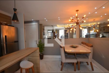 Sala de apartamento para alugar com 2 quartos, 44m² em Parada de Lucas, Rio de Janeiro