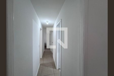 Corredor de apartamento à venda com 3 quartos, 92m² em Barra da Tijuca, Rio de Janeiro