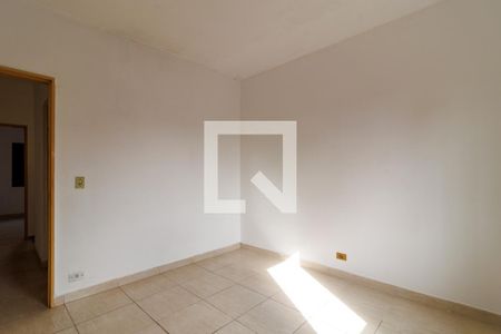 Quarto 1 de casa para alugar com 2 quartos, 80m² em Jardim Santa Rosa, Taboão da Serra