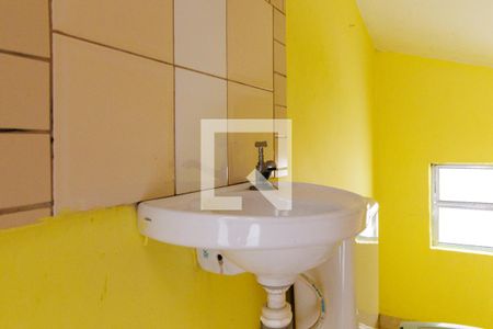 Lavabo de casa para alugar com 2 quartos, 80m² em Jardim Santa Rosa, Taboão da Serra