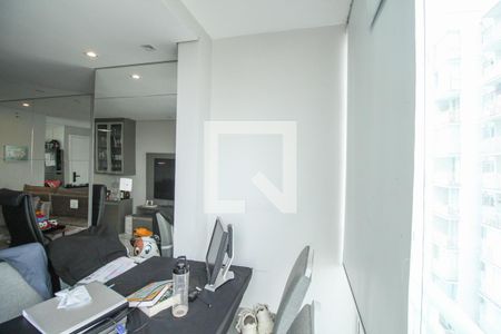 Sala de apartamento à venda com 3 quartos, 60m² em Quinta da Paineira, São Paulo