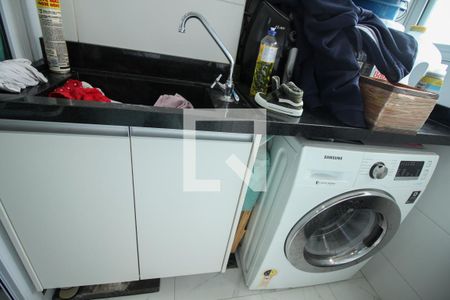 Apartamento à venda com 60m², 3 quartos e 1 vagaÁrea de serviço 