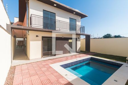 Casa para alugar com 300m², 3 quartos e 5 vagasPiscina/Quintal dos Fundos