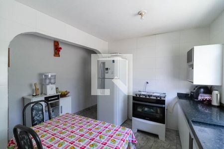 Casa à venda com 244m², 3 quartos e 2 vagas Casa à venda com 244m², 3 quartos e 2 vagasCasa 1 - Cozinha