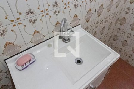 Casa à venda com 244m², 3 quartos e 2 vagas Casa à venda com 244m², 3 quartos e 2 vagasCasa 2 - Banheiro social