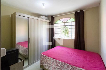 Casa à venda com 244m², 3 quartos e 2 vagas Casa à venda com 244m², 3 quartos e 2 vagasCasa 1 - Quarto 3