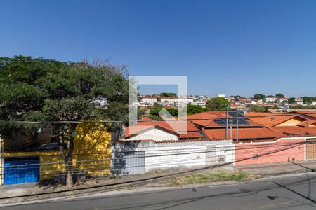 Casa à venda com 244m², 3 quartos e 2 vagas Casa à venda com 244m², 3 quartos e 2 vagasTerraço - Vista