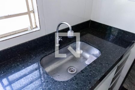 Casa à venda com 244m², 3 quartos e 2 vagas Casa à venda com 244m², 3 quartos e 2 vagasCasa 1 - Cozinha