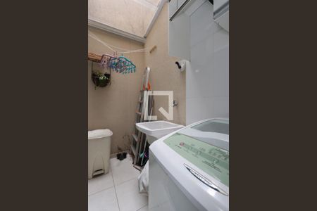 Casa de condomínio à venda com 85m², 2 quartos e 2 vagas Casa de condomínio à venda com 85m², 2 quartos e 2 vagasÁrea de serviço