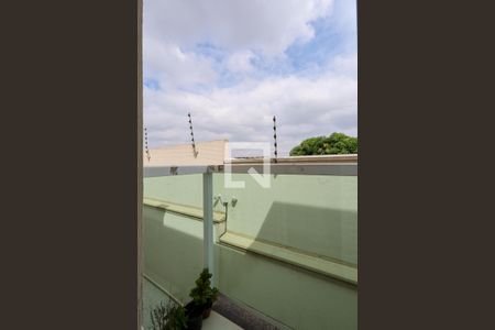 Sacada da Suíte 1 de casa de condomínio para alugar com 2 quartos, 85m² em Chora Menino, São Paulo