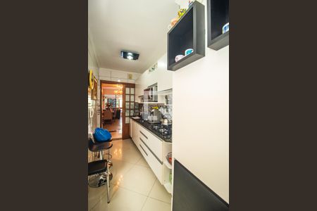 Apartamento à venda com 120m², 2 quartos e 1 vagaCozinha
