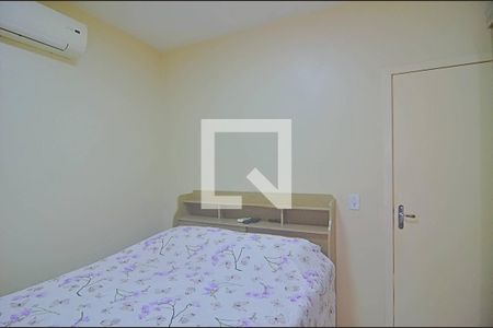 Quarto 2 de casa de condomínio à venda com 2 quartos, 50m² em Niterói, Canoas
