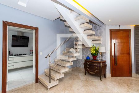 Escada de apartamento à venda com 2 quartos, 170m² em Vila Moreira, Guarulhos