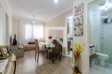 Sala de apartamento à venda com 3 quartos, 67m² em Parque Pinheiros, Taboão da Serra