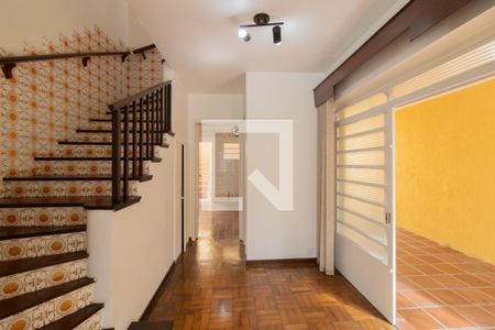 Escada de casa à venda com 3 quartos, 130m² em Jardim Leda, Guarulhos