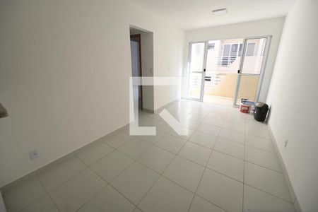 Sala de apartamento para alugar com 2 quartos, 54m² em Chácaras São Pedro, Aparecida de Goiânia