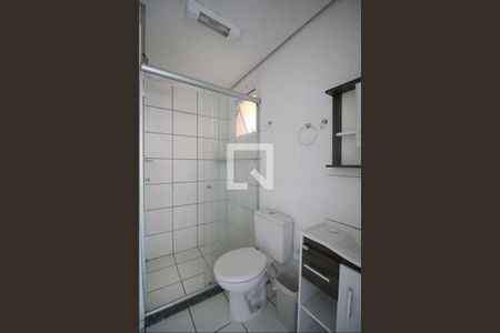 Banheiro de kitnet/studio para alugar com 1 quarto, 51m² em Campina, São Leopoldo