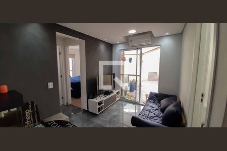 Sala de apartamento para alugar com 2 quartos, 85m² em Quitaúna, Osasco