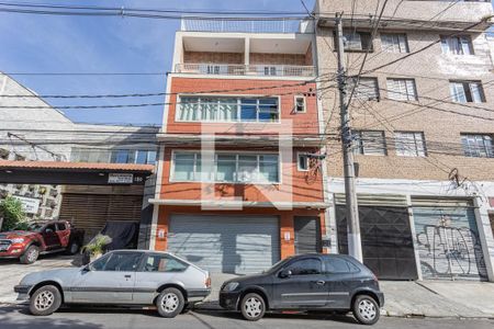 Casa para alugar com 25m², 1 quarto e sem vaga Casa para alugar com 25m², 1 quarto e sem vagaFachada