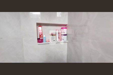 Casa à venda com 370m², 3 quartos e 3 vagasBanheiro Quarto 2 suíte