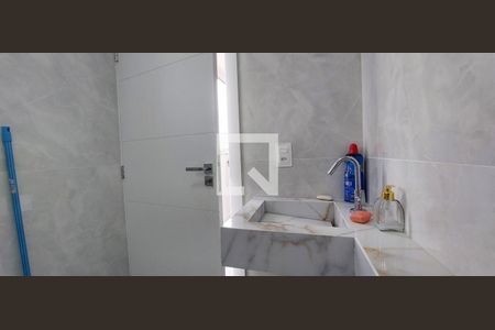 Casa à venda com 370m², 3 quartos e 3 vagasBanheiro 4