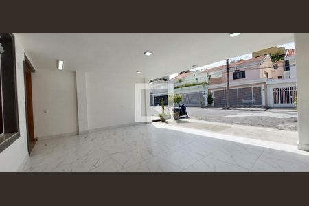 Casa à venda com 370m², 3 quartos e 3 vagasGaragem