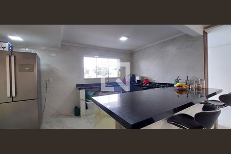 Casa à venda com 370m², 3 quartos e 3 vagasCozinha