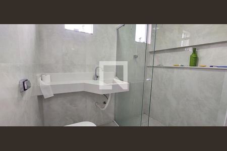 Casa à venda com 370m², 3 quartos e 3 vagasBanheiro Quarto 3 suíte