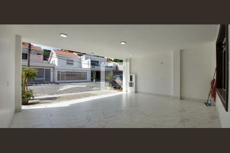 Casa à venda com 370m², 3 quartos e 3 vagasGaragem