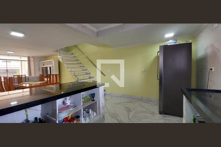 Casa à venda com 370m², 3 quartos e 3 vagasCozinha