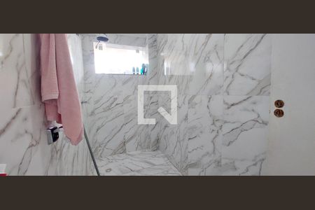 Casa à venda com 370m², 3 quartos e 3 vagasCasa 02 - Banheiro