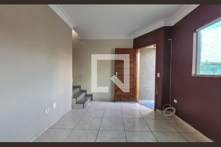 Sala de casa para alugar com 2 quartos, 99m² em Vila Pires, Santo André
