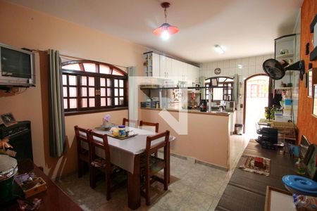 Casa à venda com 450m², 3 quartos e 6 vagasSala de Jantar