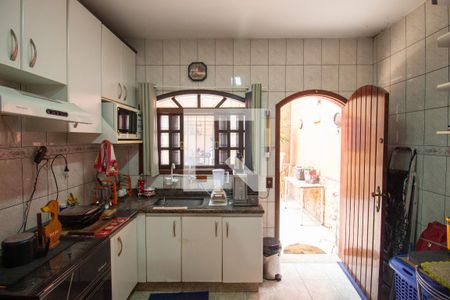 Casa à venda com 450m², 3 quartos e 6 vagasCozinha