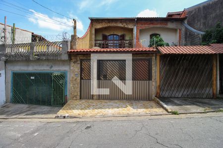Casa à venda com 450m², 3 quartos e 6 vagasFachada