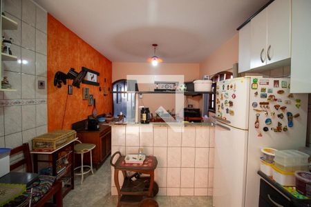 Casa à venda com 450m², 3 quartos e 6 vagasCozinha