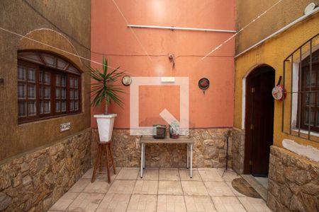 Casa à venda com 450m², 3 quartos e 6 vagasÁrea de Serviço / Quintal