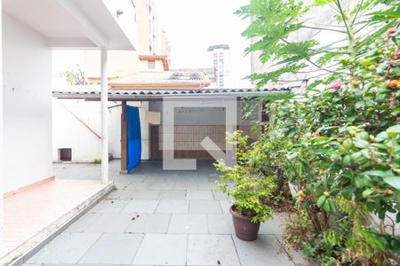 Casa para alugar com 218m², 3 quartos e 3 vagas Casa para alugar com 218m², 3 quartos e 3 vagasQuintal