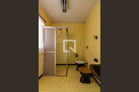 Casa para alugar com 218m², 3 quartos e 3 vagas Casa para alugar com 218m², 3 quartos e 3 vagasBanheiro 2