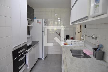 Apartamento à venda com 76m², 2 quartos e 1 vagaCozinha 